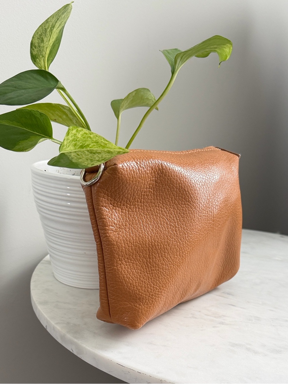 Vintage Genuine Leather Wristlet Clutch in Warm Tan - Picture 4 of 13
